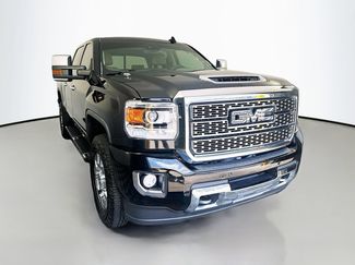 Used 2019 GMC Sierra 2500 Denali w/ Duramax Plus Package AWD/4WD video 1