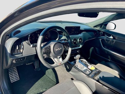 Used 2022 Kia Stinger GT-Line RWD image 9