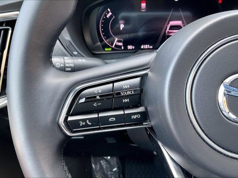 Used 2025 MAZDA CX-70 Plug-In Hybrid w/ Premium Plus AWD/4WD image 18