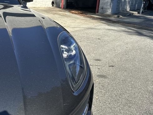 Used 2021 Porsche Macan S image 14