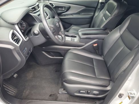 Used 2023 Nissan Murano SV image 5