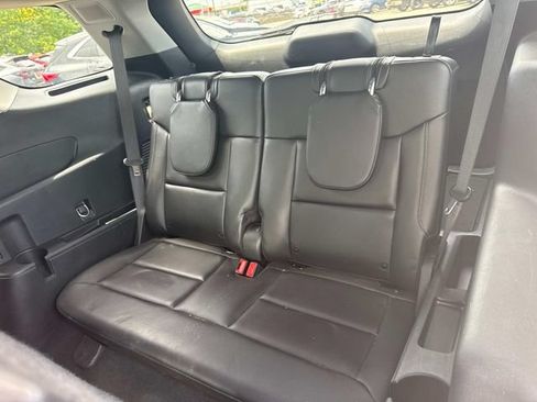 Used 2023 Ford Explorer Limited w/ Equipment Group 301A AWD/4WD image 19