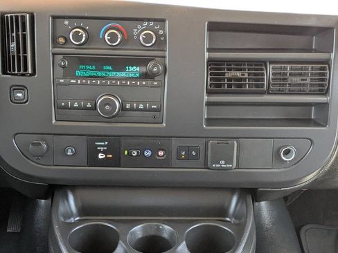 Certified 2024 Chevrolet Express 3500 LT w/ LT Preferred Equipment Group RWD image 18