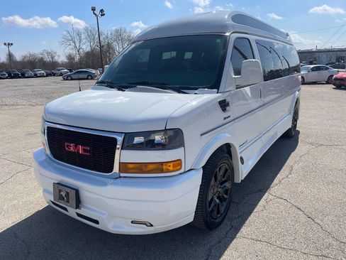 Used 2023 GMC Savana 2500 Extended image 1