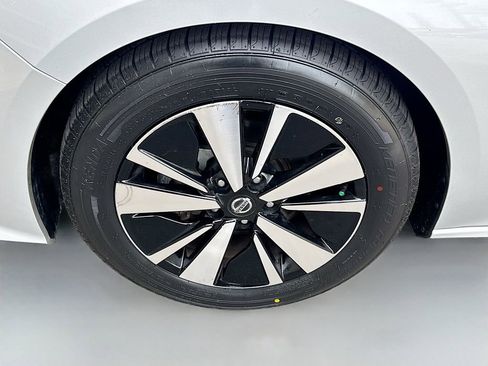 Used 2022 Nissan Altima 2.5 SV image 25