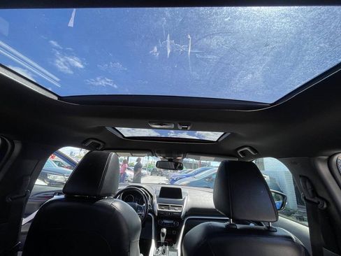 Used 2020 Mitsubishi Eclipse Cross SEL FWD image 20