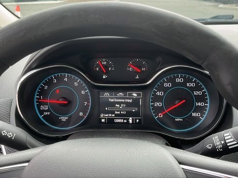 Used 2017 Chevrolet Cruze LT w/ Convenience Package image 14