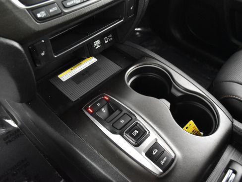 Certified 2023 Honda Passport TrailSport image 30