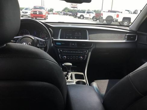 Used 2019 Kia Optima S FWD image 12