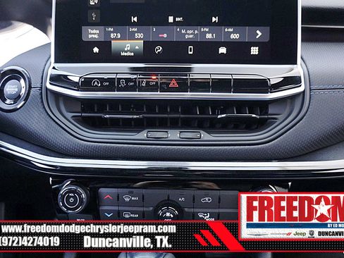 New 2026 Jeep Compass Latitude AWD/4WD image 22