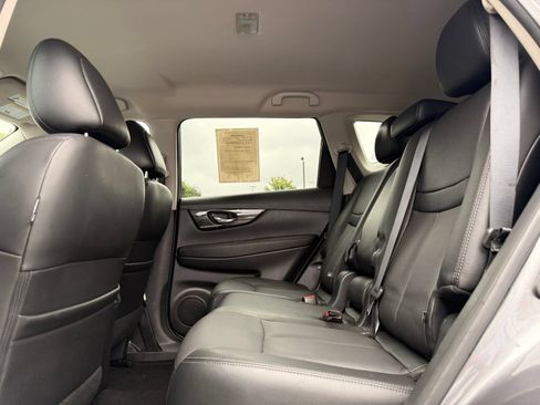 Used 2017 Nissan Rogue SL AWD/4WD image 28