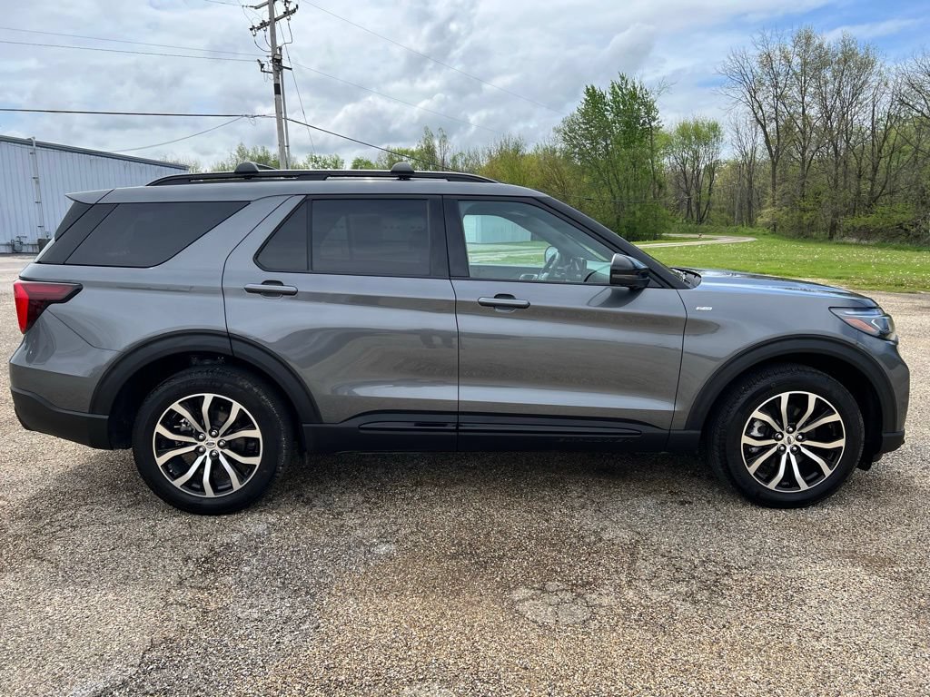 Used 2026 Ford Explorer ST-Line AWD/4WD image 6