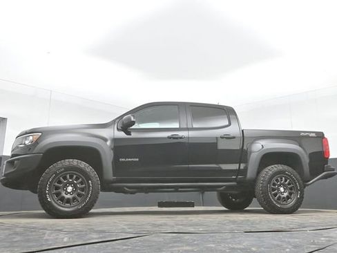 Used 2019 Chevrolet Colorado ZR2 w/ Colorado ZR2 Bison Edition AWD/4WD image 43