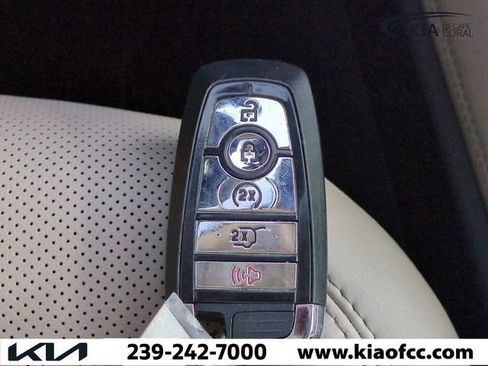 Used 2021 Lincoln Corsair AWD w/ Sport Package image 30