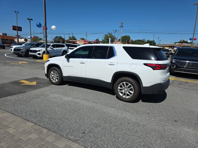 Used 2023 Chevrolet Traverse LS FWD image 5