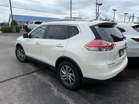 Used 2015 Nissan Rogue SL w/ SL Premium Package FWD image 8