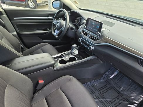 Used 2023 Nissan Altima 2.5 SV image 23
