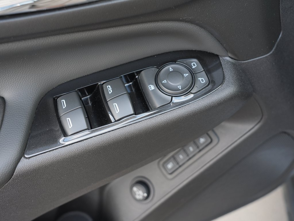 Certified 2024 Chevrolet Equinox Premier AWD/4WD image 17