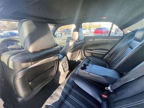 Used 2023 Chrysler 300 S image 18