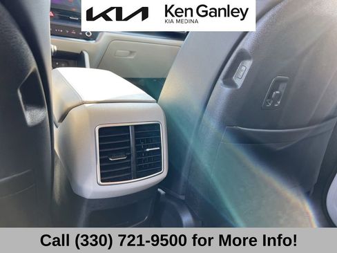 Certified 2025 Kia Sportage EX image 45