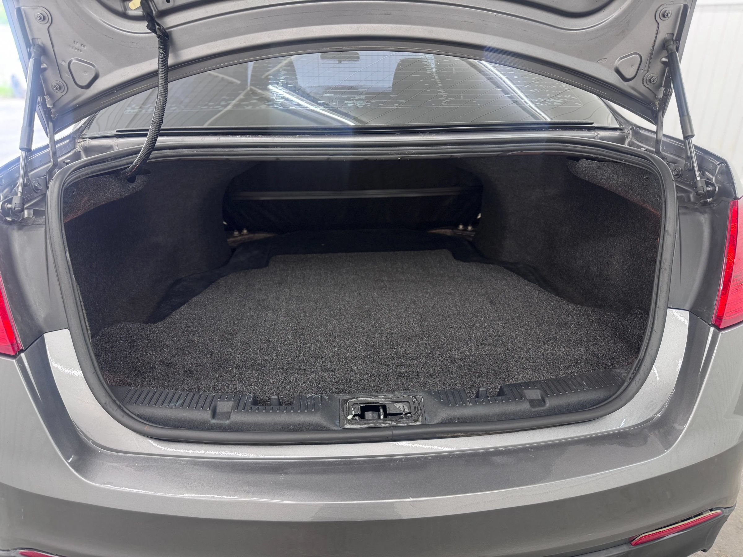 Used 2018 Ford Taurus Police Interceptor FWD image 13