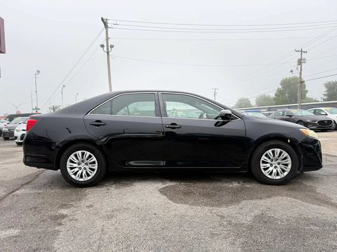 Used 2013 Toyota Camry FWD image 2