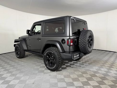 Used 2022 Jeep Wrangler Sport AWD/4WD image 9