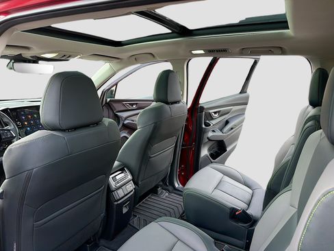 Used 2023 Subaru Ascent Onyx Edition AWD/4WD image 6