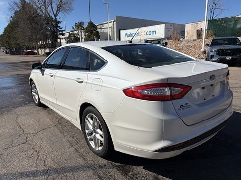 Used 2014 Ford Fusion SE image 3