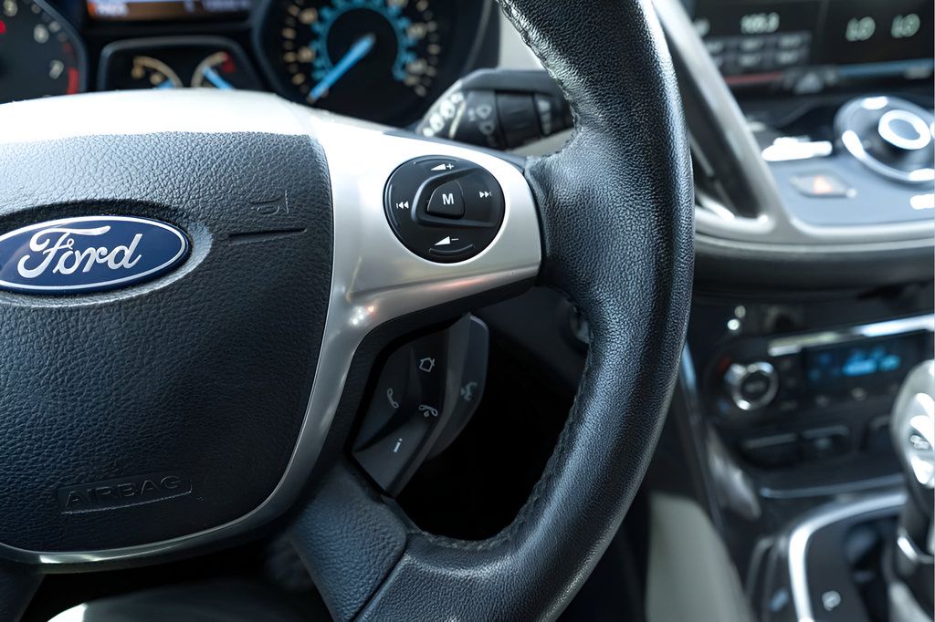 Used 2014 Ford Escape Titanium FWD image 20