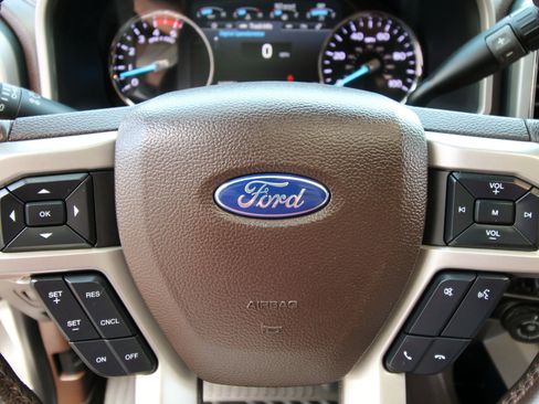 Used 2022 Ford F250 King Ranch w/ King Ranch Ultimate Package AWD/4WD image 29
