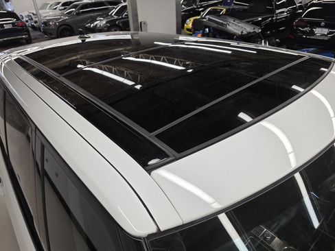 Used 2016 Land Rover Range Rover Supercharged AWD/4WD image 43