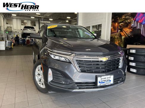Used 2022 Chevrolet Equinox LT FWD image 1