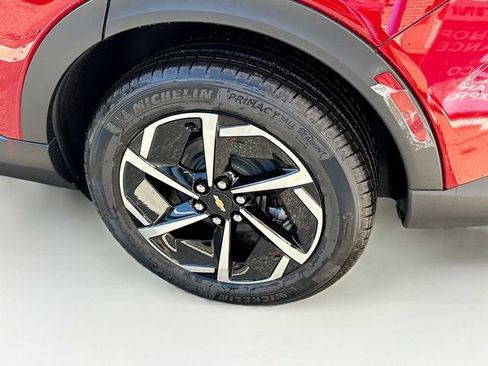 New 2026 Chevrolet Equinox EV LT image 31