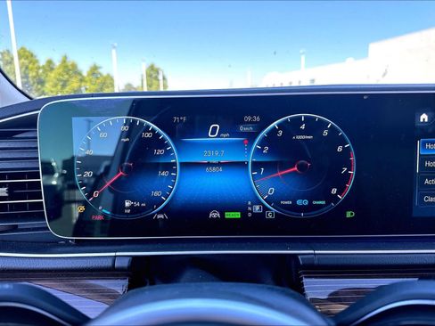 Used 2022 Mercedes-Benz GLS 450 4MATIC image 15