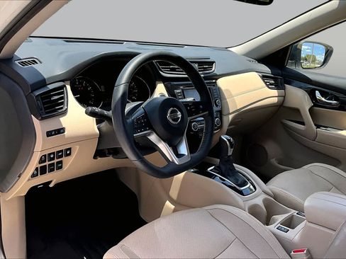 Used 2020 Nissan Rogue SL w/ Premium Package FWD image 18