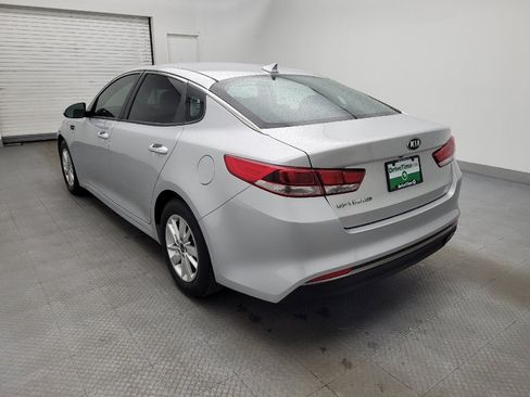 Used 2017 Kia Optima LX FWD image 5