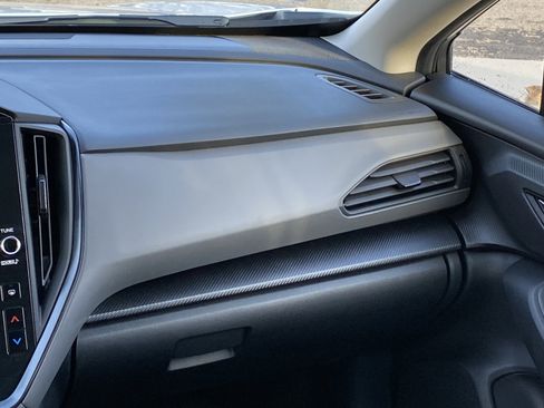 Used 2025 Subaru Crosstrek 2.5i Limited w/ Crosstrek Mirror Package image 22