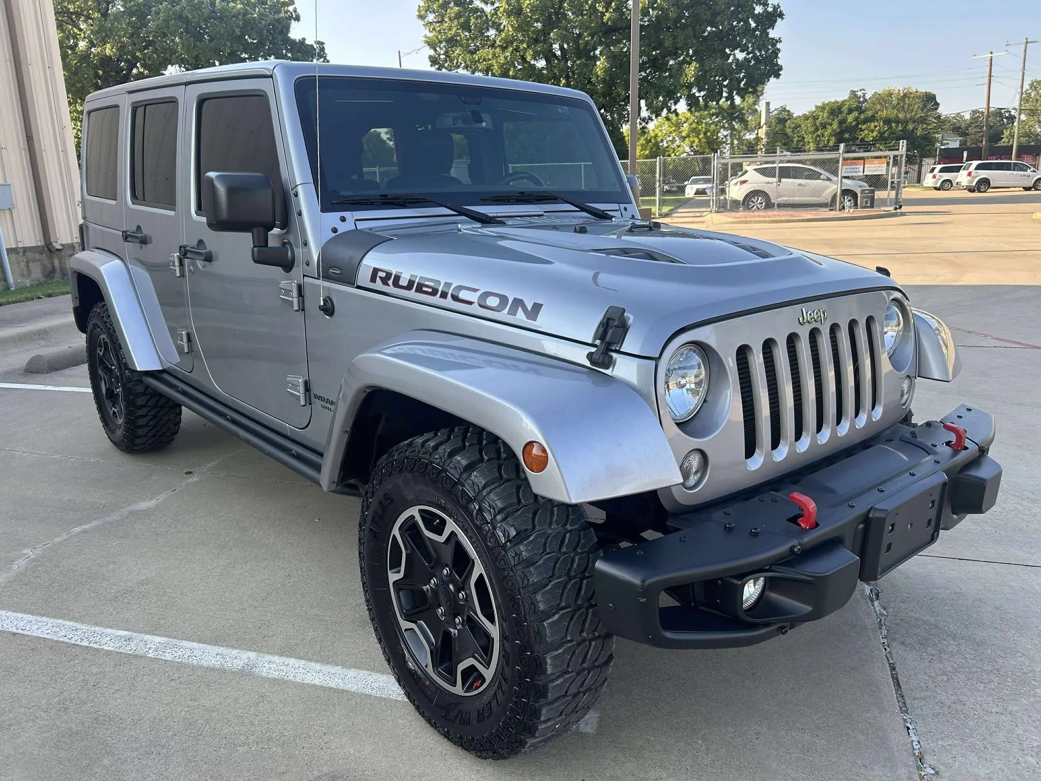 Used 2016 Jeep Wrangler Unlimited Rubicon AWD/4WD image 3
