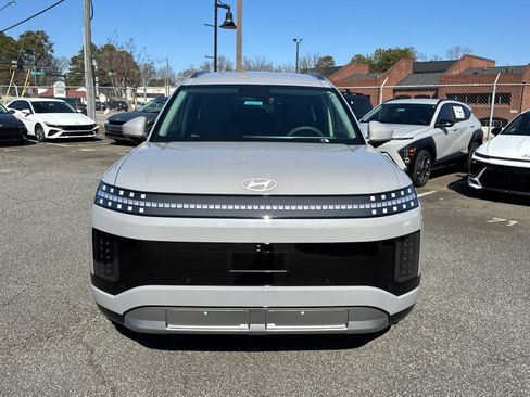 New 2026 Hyundai Ioniq 9 SEL w/ Tow & Go Package AWD/4WD image 2