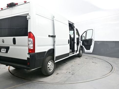 Used 2023 RAM ProMaster 2500 image 43