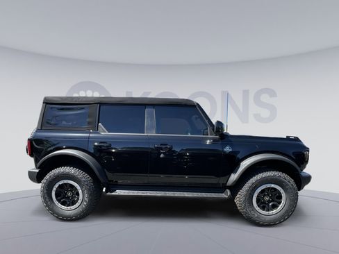 New 2025 Ford Bronco Outer Banks w/ Sasquatch Package AWD/4WD image 12