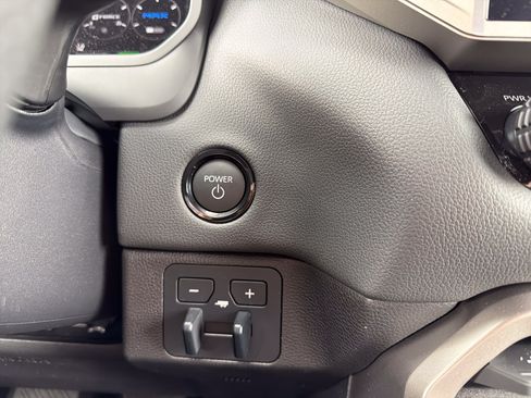 New 2026 Toyota Tundra Limited AWD/4WD image 20