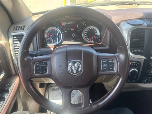 Used 2019 RAM 1500 Big Horn AWD/4WD image 14