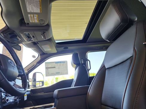 New 2025 Ford F250 Lariat w/ Lariat Ultimate Package image 17