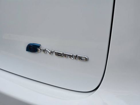 Used 2022 Chrysler Pacifica Limited FWD image 34