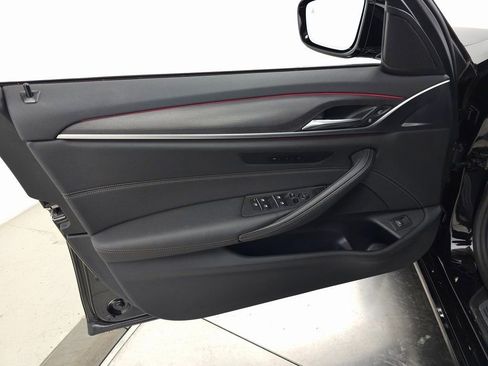 Used 2023 BMW 530i xDrive w/ Convenience Package image 16