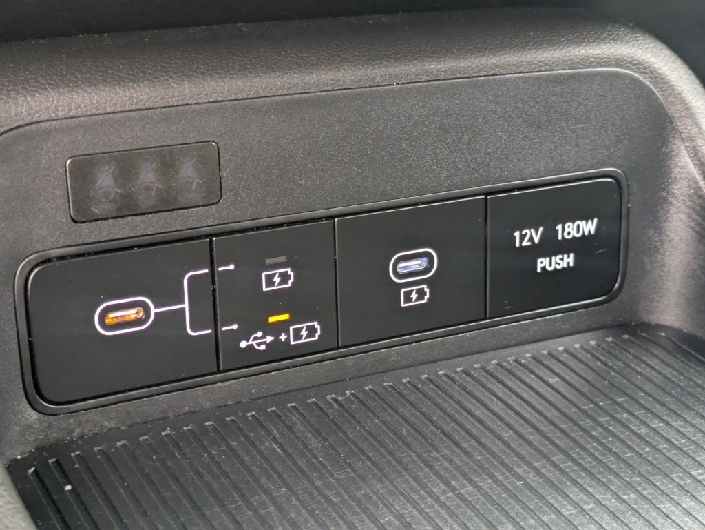 Used 2024 Hyundai Kona SEL FWD image 21