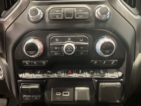 Used 2021 GMC Sierra 2500 AT4 w/ AT4 Preferred Package image 20