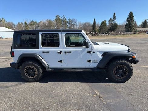 Used 2018 Jeep Wrangler Unlimited Sport S AWD/4WD image 6